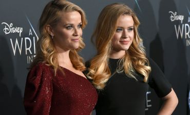 Как сестрички: Риз Уизерспун вышла в свет с красавицей-дочерью