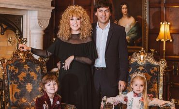 Копия мамы и папы: в сеть попало новое фото детей Аллы Пугачевой и Максима Галкина