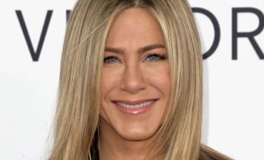 Дженніфер Еністон