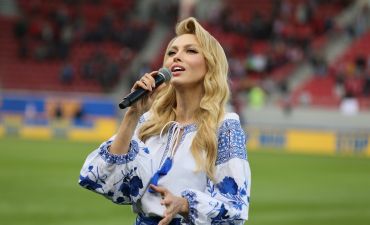 Оля Полякова