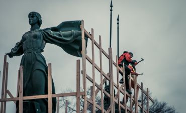 памʼятник засновникам Києва