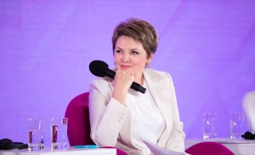 Олена Фроляк