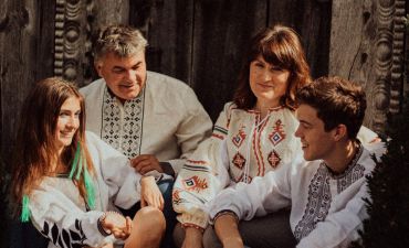 Jerry Heil з родиною