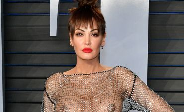 Самый откровенный наряд "Оскара": певица Блеона Керети показала голую грудь в прозрачном платье