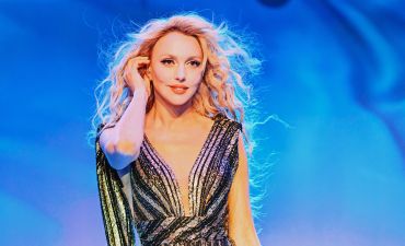 Оля Полякова