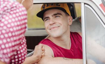 Wellboy и Ирма Витовская в трейлере нового блокбастера «Короли рэпа»