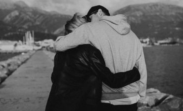 Лера Товстолес