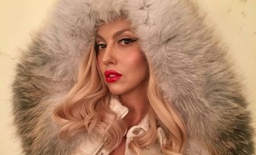 Суперблондинка в бешенстве: Оля Полякова с матами обратилась к мэру из-за протекшей крыши