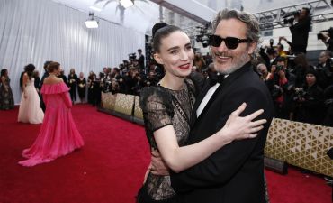 Закохані інтроверти Хоакін Фенікс і Руні Мара