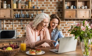 ТОП-7 подарунків до Дня матері