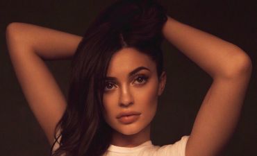 +18 кг: Кайли Дженнер призналась, насколько поправилась во время беременности