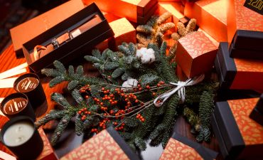 різдвяна колекція ароматів для дому та свічок