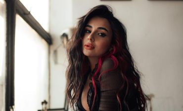 Анна Трінчер