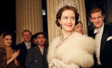 Кадр з серіалу "Корона"