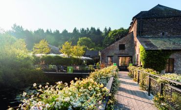 Yves Rocher та Nasivanky