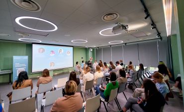 Форум-дискусія «Жінки, які змінюють Україну»