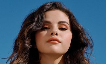 Помада чи тінт для губ