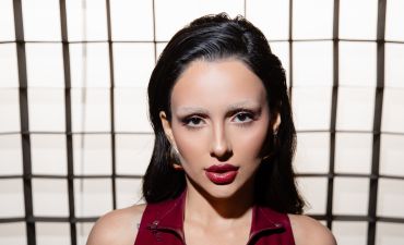 Анна Трінчер