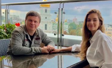 Дмитро Комаров та Олександра Кучеренко