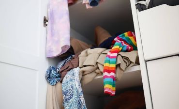 Топ-5 методів організації простору в шафі