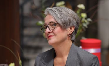 Тійна Медер