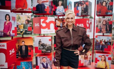 Жадан, Цымбалару, Сеничкин и не только: кто пришел поздравить 1+1 с 30-летием