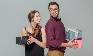 Где купить оригинальный подарок для пары