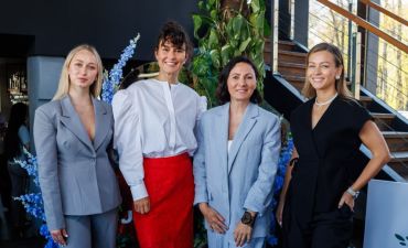 бранч Connecting Women