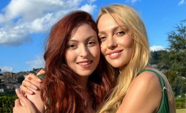 Оля Полякова