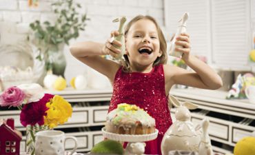 Дочь Андрея Доманского Кира в пасхальной фотосессии