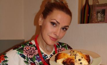 Ольга Сумская готовит творожную пасху