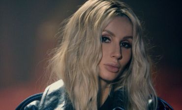 Светлана Лобода в новом клипе "Лети"