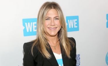 Дженнифер Энистон