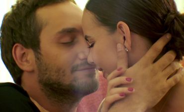 Холостяк-8: кто покинул проект в восьмом выпуске?