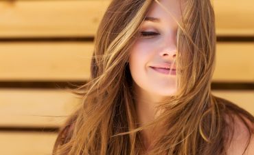 Красивее день за днем: привычки для здоровья волос, кожи и ногтей