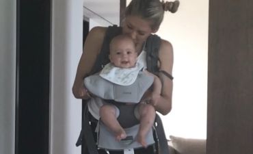 Анна Курникова с ребенком