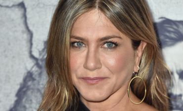 Дженнифер Энистон