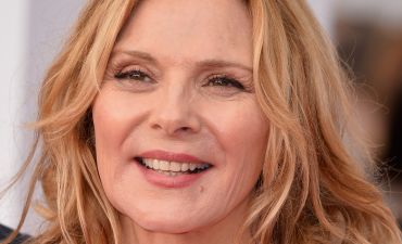 61-летняя звезда сериала «секс в большом городе» закрутила роман с молодым телеменеджером