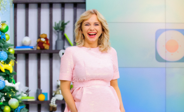 Лилия Ребрик наслаждается работой в канун Нового года