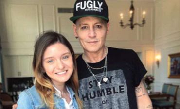 Джонни Депп с поклоннницей