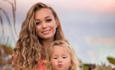 Яна Соломко с дочерью