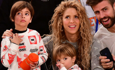 Ни намека на развод: в сеть попало семейное фото Шакиры, ее мужа и детей