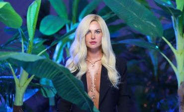 Камалия в новом видео