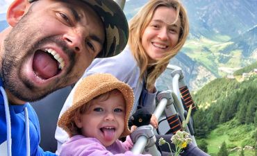 Андрей Бедняков с семьей