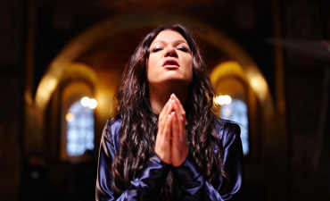 Руслана записала уникальную украинскую молитву