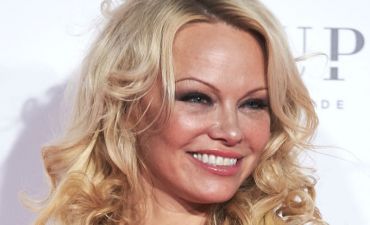 Памела Андерсон