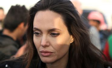 Анджелина Джоли