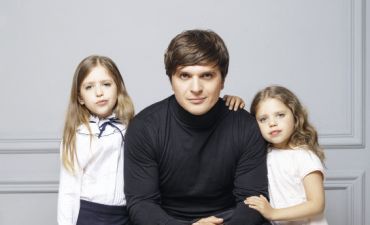 анатолич с дочками