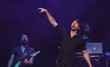 Иглесиас, Азнавур и Балан: ТОП-3 концертов Киева этой осенью