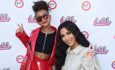 5-летняя дочь Ким Кардашьян вышла на подиум